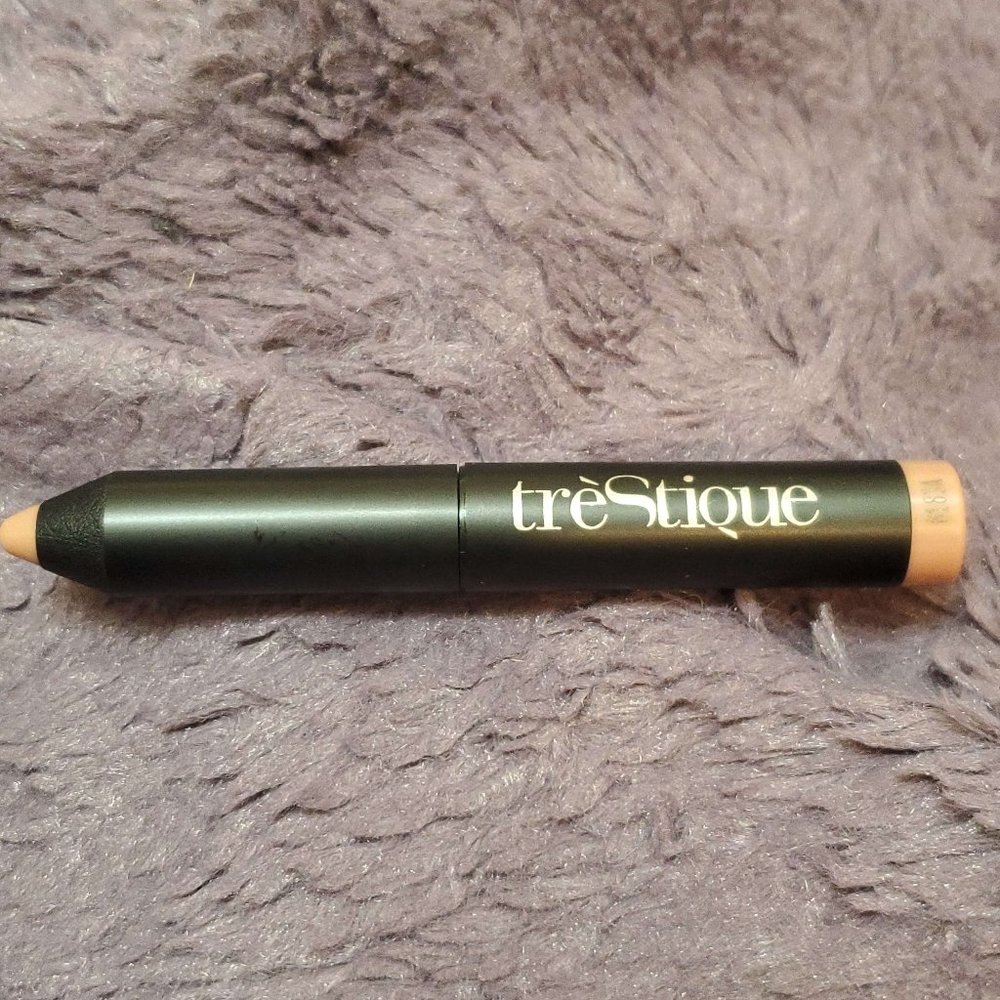 treStiQue Mini Matte Lip Crayon in Nantucket Nude